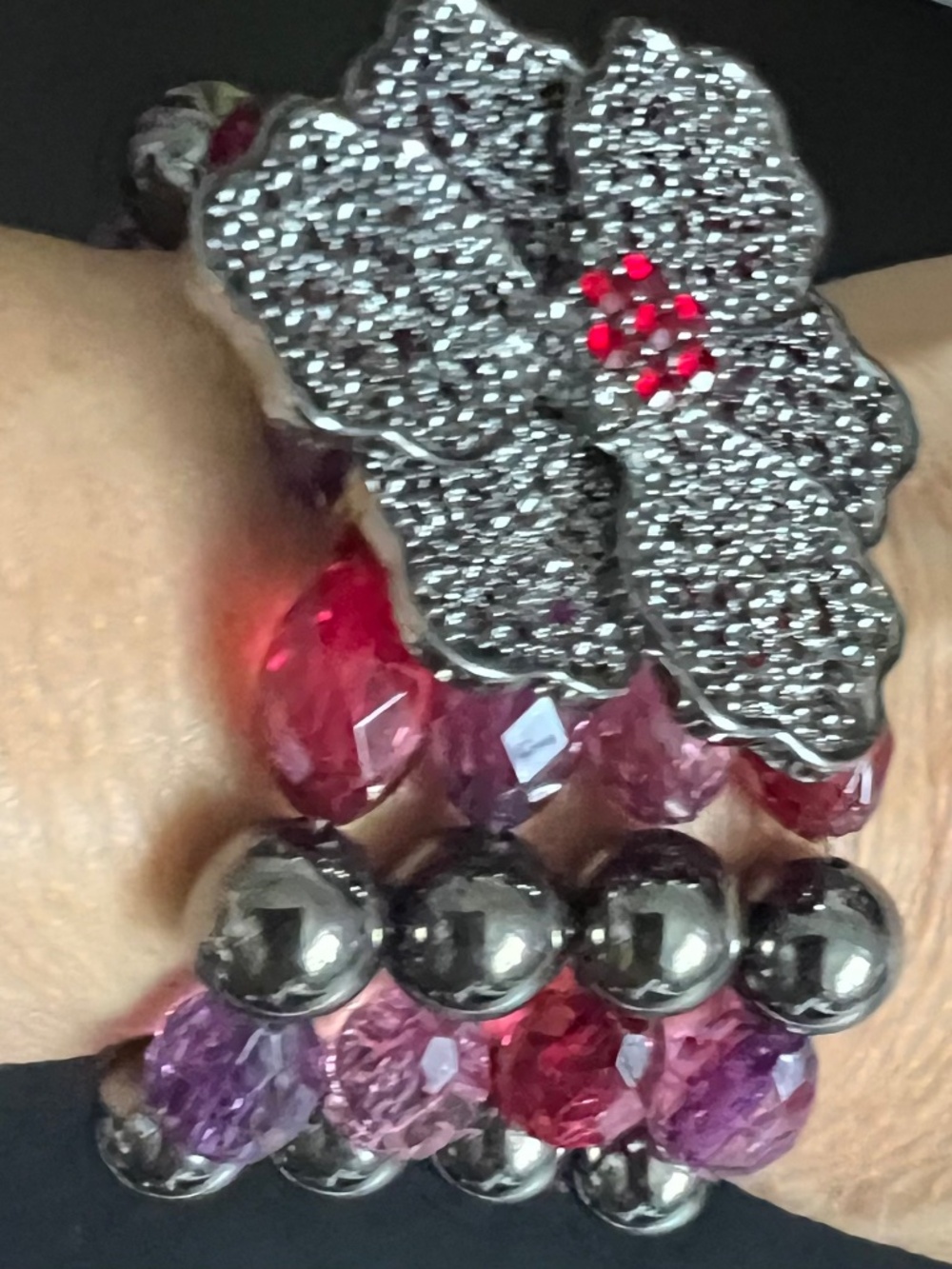 Statement Hematite inspired Acrylic Crystal Rose Stretch Bracelet Red Purple Bea